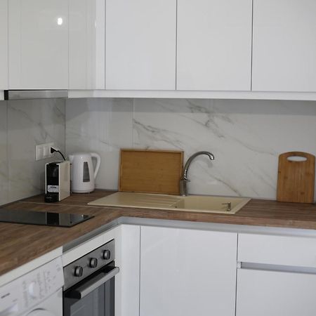 Our Home-Fully Renovated Apartments And Studios By The Sea نيكيتي المظهر الخارجي الصورة