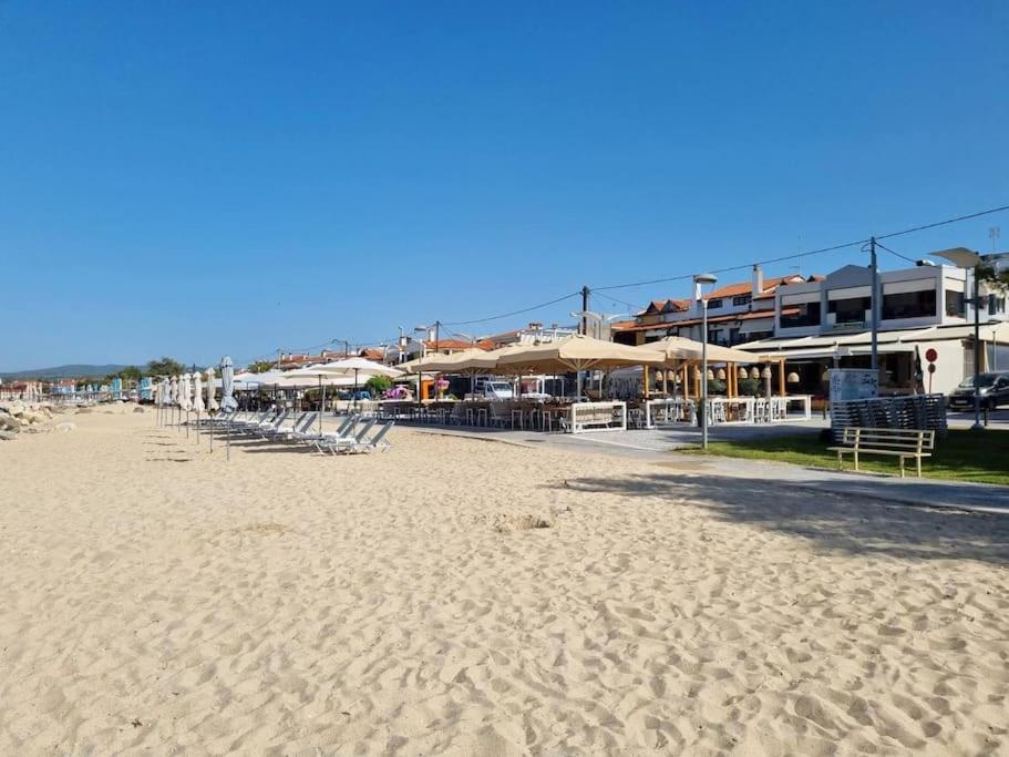 Our Home-Fully Renovated Apartments And Studios By The Sea نيكيتي المظهر الخارجي الصورة