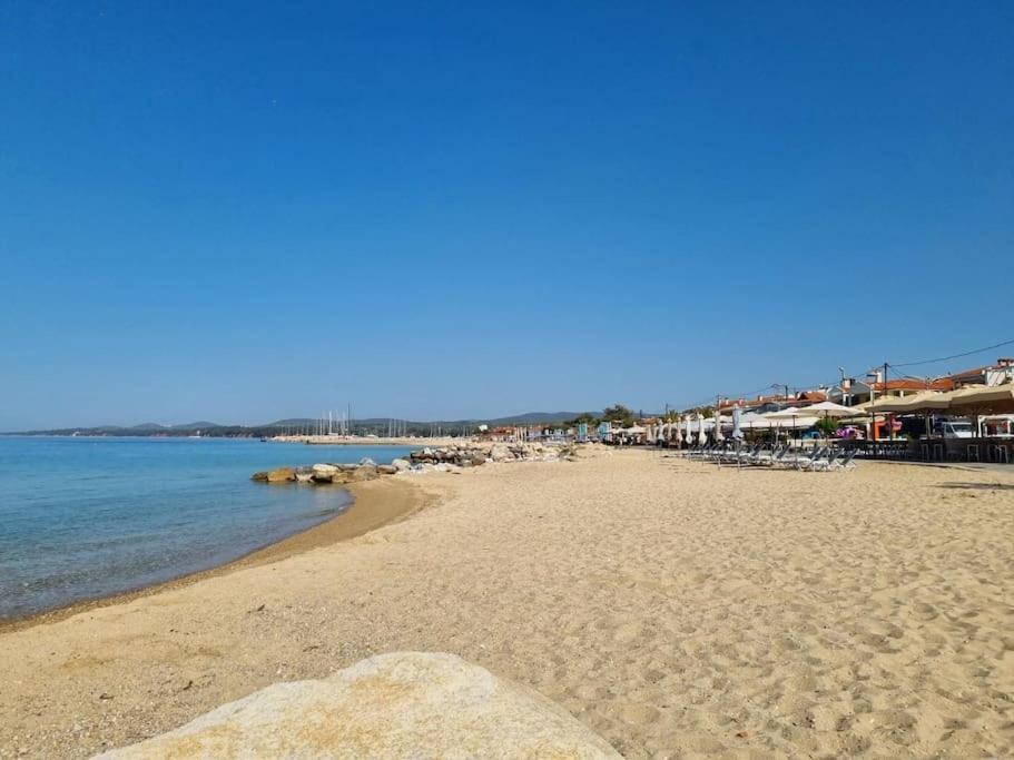 Our Home-Fully Renovated Apartments And Studios By The Sea نيكيتي المظهر الخارجي الصورة
