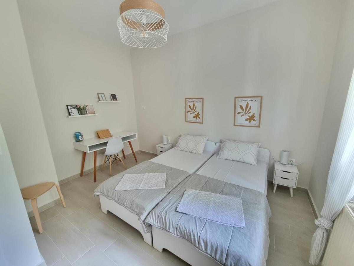 Our Home-Fully Renovated Apartments And Studios By The Sea نيكيتي المظهر الخارجي الصورة