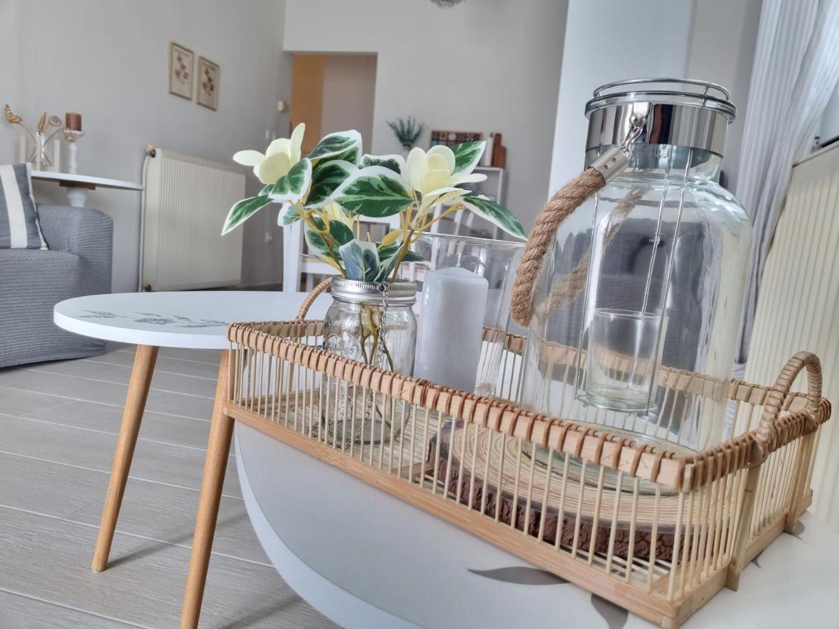 Our Home-Fully Renovated Apartments And Studios By The Sea نيكيتي المظهر الخارجي الصورة