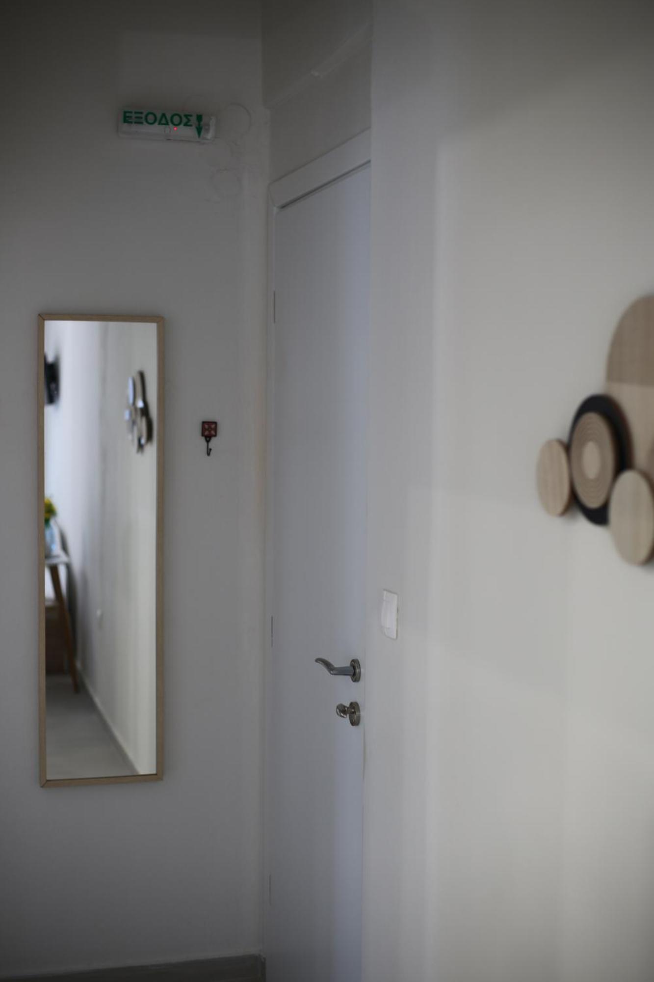 Our Home-Fully Renovated Apartments And Studios By The Sea نيكيتي المظهر الخارجي الصورة
