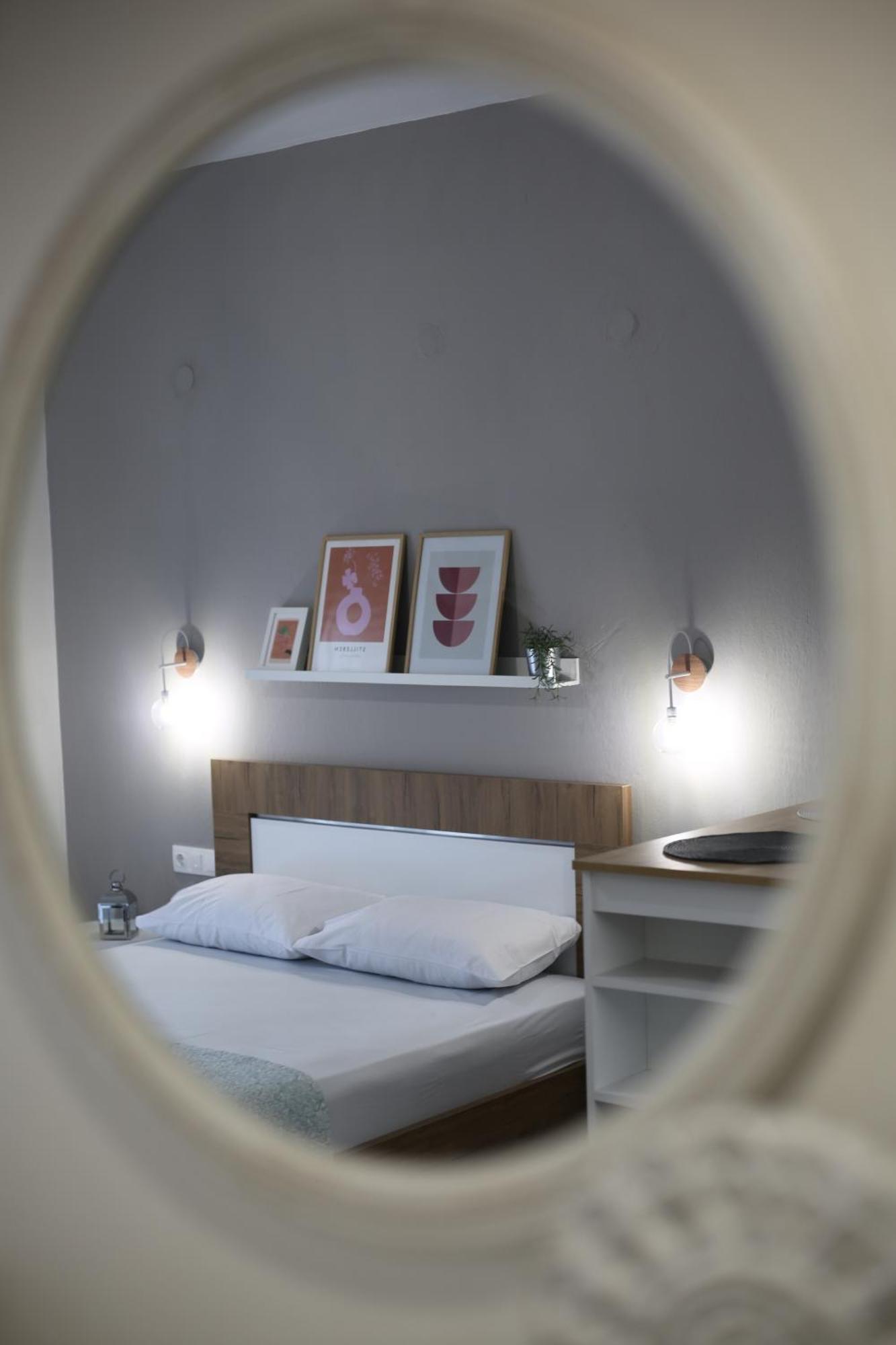 Our Home-Fully Renovated Apartments And Studios By The Sea نيكيتي المظهر الخارجي الصورة