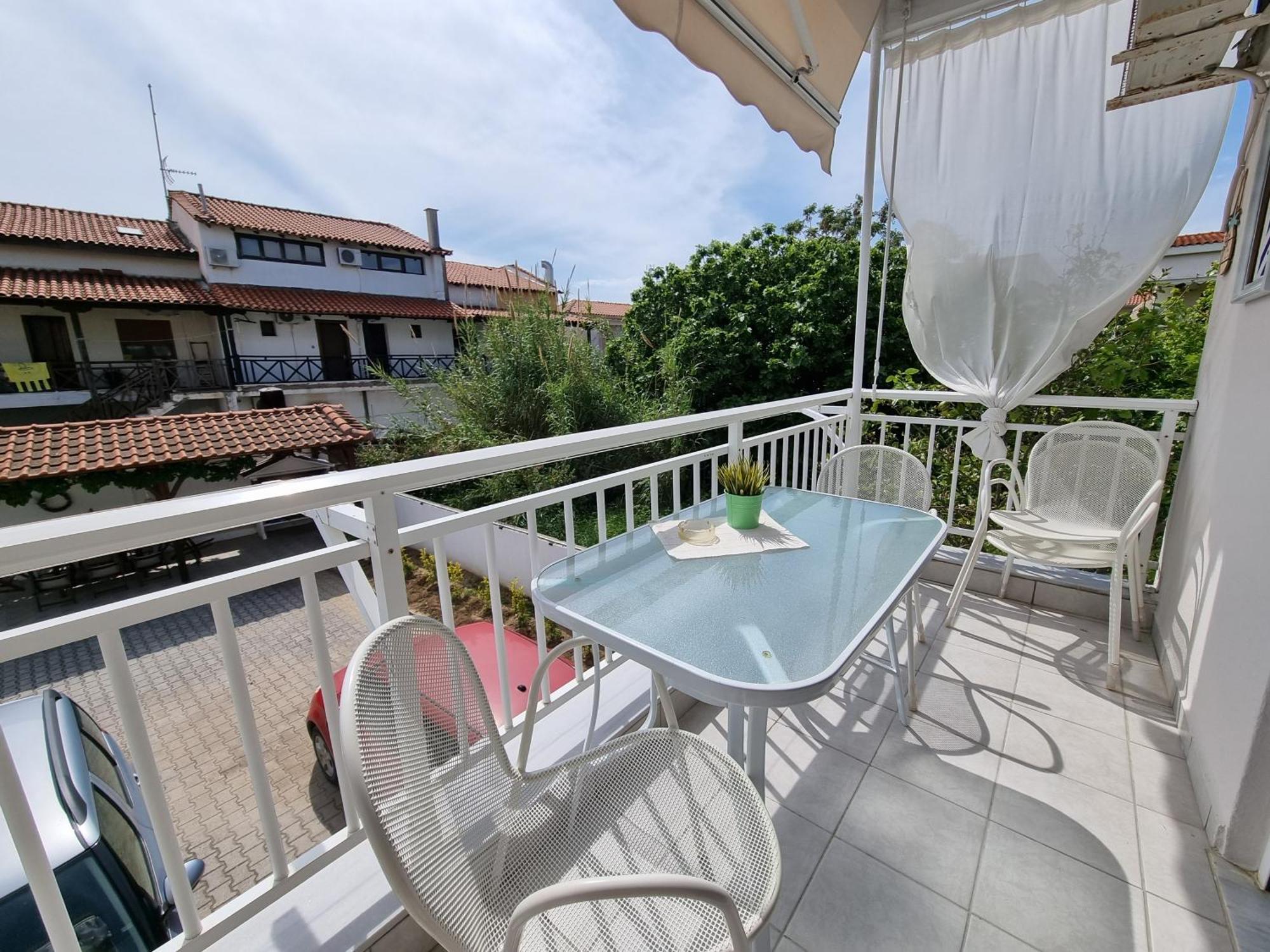Our Home-Fully Renovated Apartments And Studios By The Sea نيكيتي المظهر الخارجي الصورة